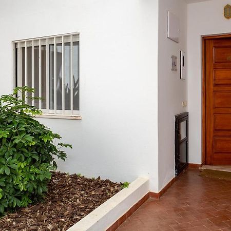 Charming Beachside Apartment W/ Pool By Lovelystay Albufeira Exteriör bild